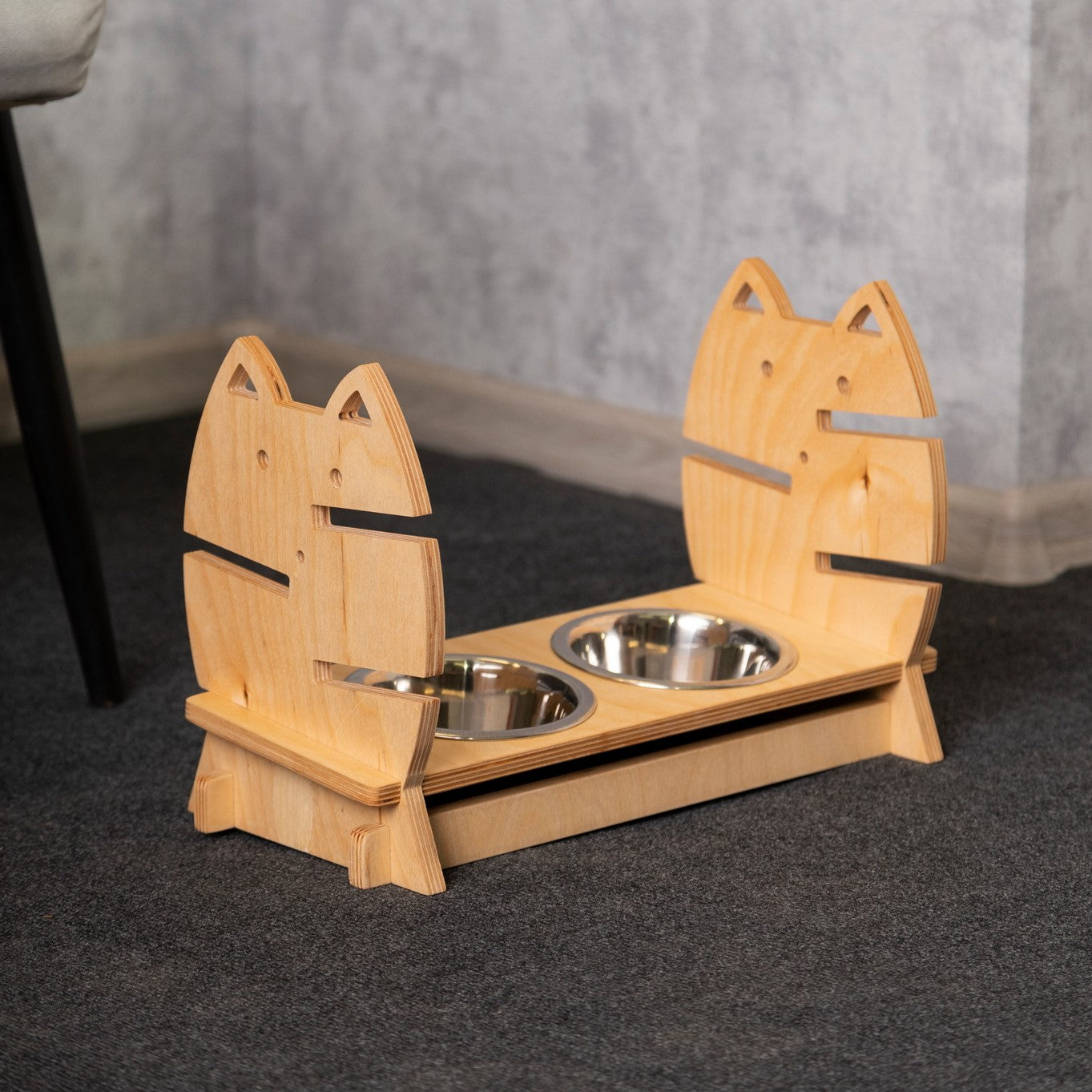 modern cat furniture, cat feeder, color clear, side view