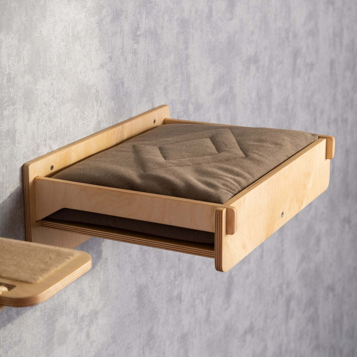 Handcrafted Cat Bridge and Luxurious Bed Set - Ultimate Comfort for Your Furry Companion