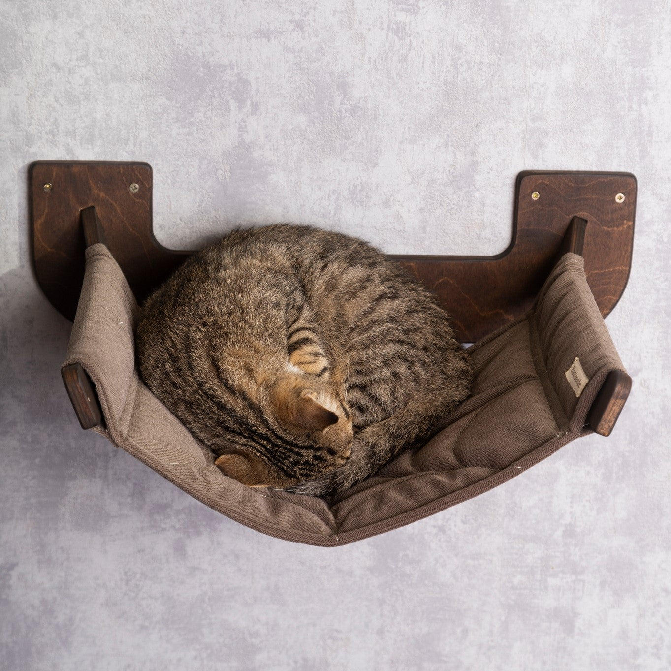 Stylish Cat Bridge: Multi-Level Cat Shelf with Cozy Hammock for Feline Fun