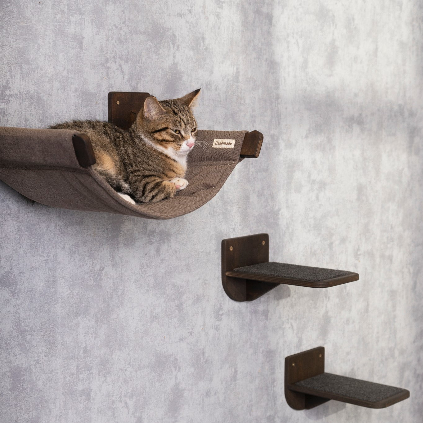 Stylish Cat Hammock and Cat Steps Set - Help Your Feline Reach New Heights in Comfort