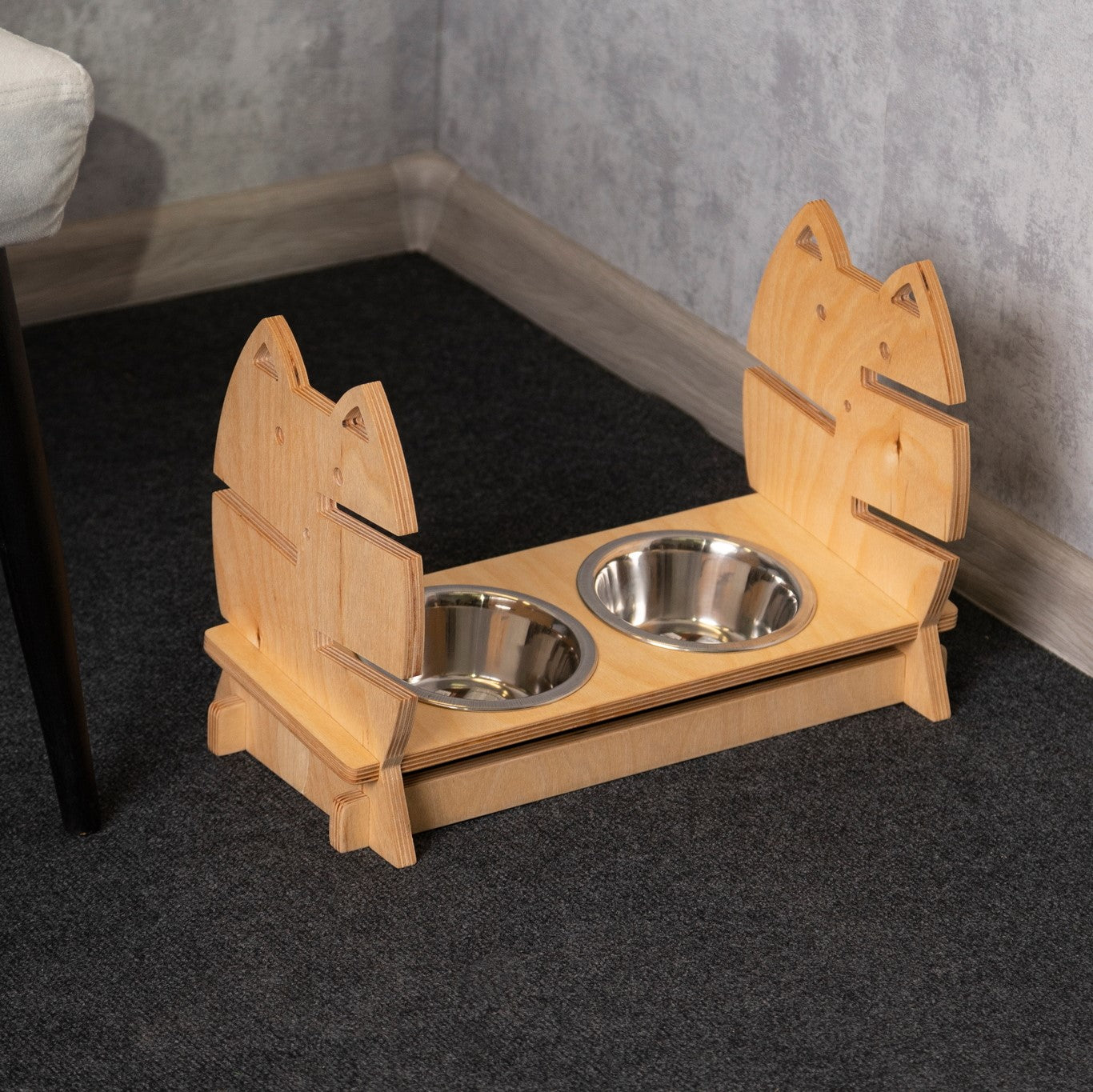 Elevated Cat Feeding Station: Eco-friendly Plywood Cat Feeder for Style and Functionality