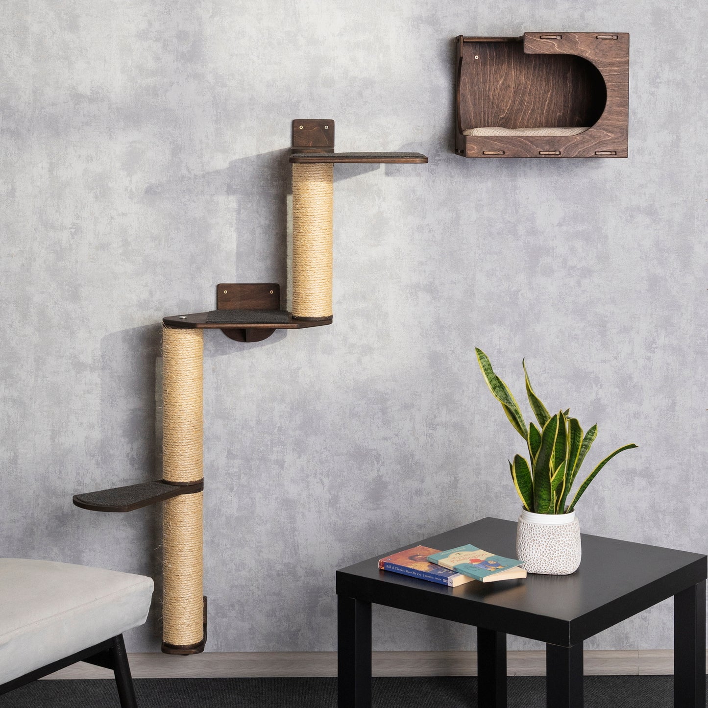 Stylish Cat Tree and Cat House Combo - Perfect Lounging Spot for Your Feline Friends