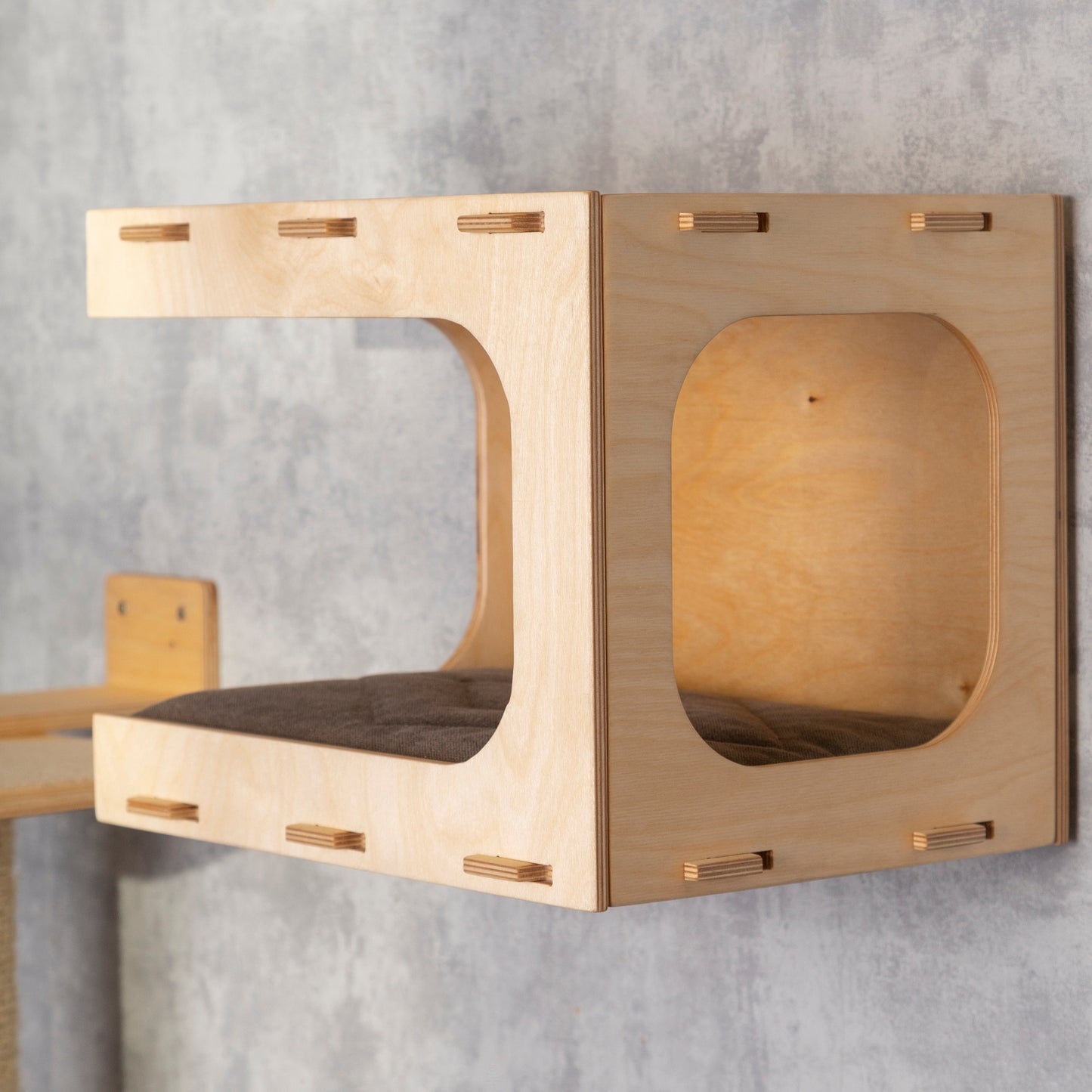 Stylish Cat Tree and Cat House Combo - Perfect Lounging Spot for Your Feline Friends