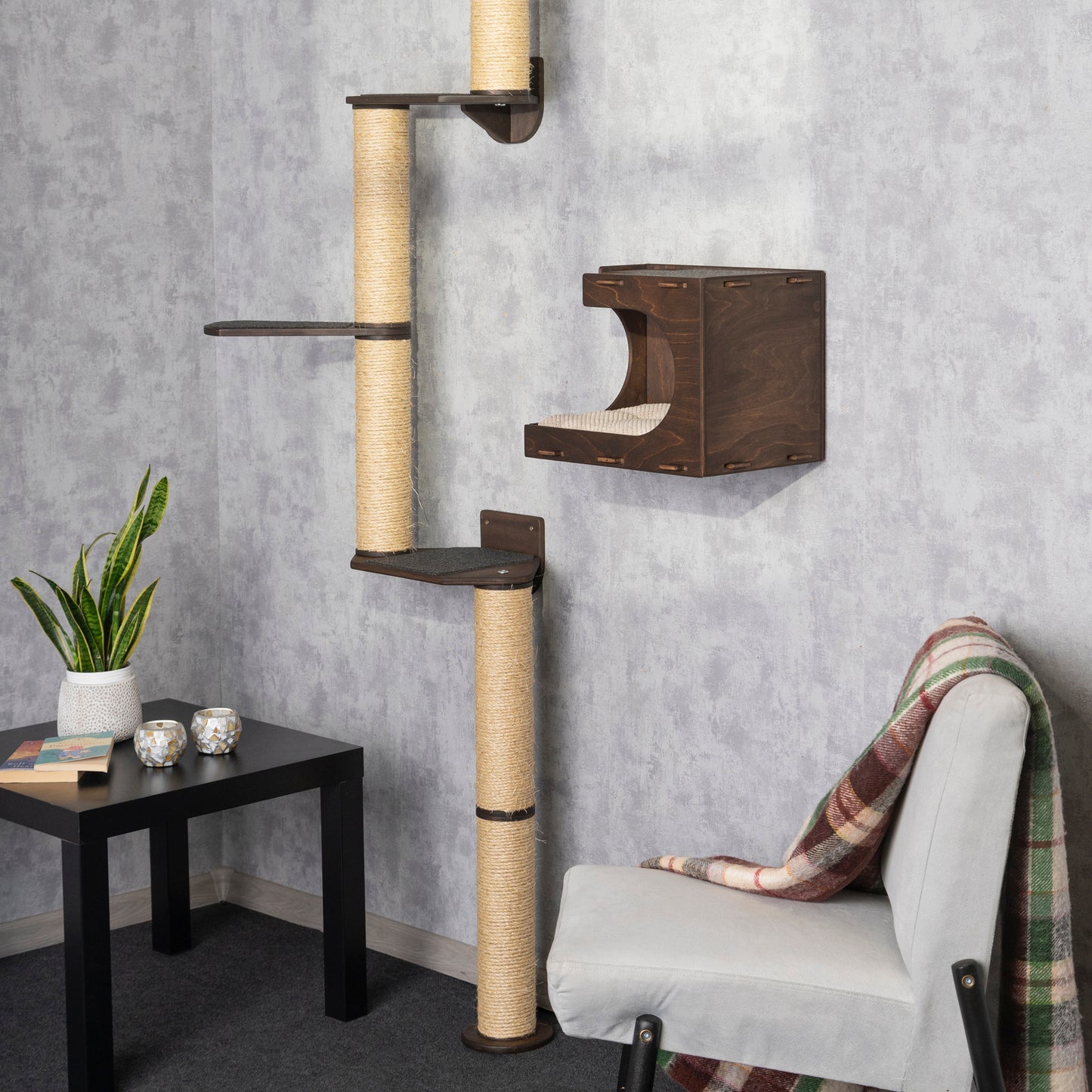 Stylish Cat Tree and Cat House Combo - Perfect Lounging Spot for Your Feline Friends