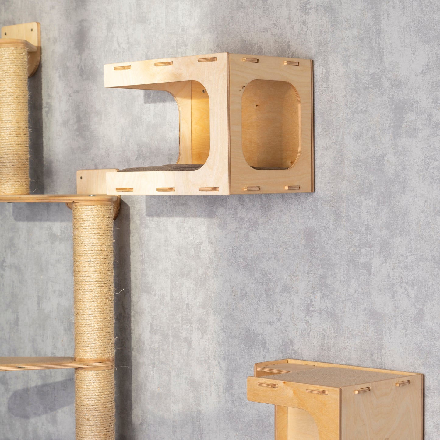 Multi-Level Cat Tree with Cozy Cat Houses- A Dream Playground for Your Kitty