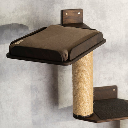 Stylish Cat Tree & Cat Shelves with Built-in Cozy Bed - A Space-Saving Solution for Your Feline Friend