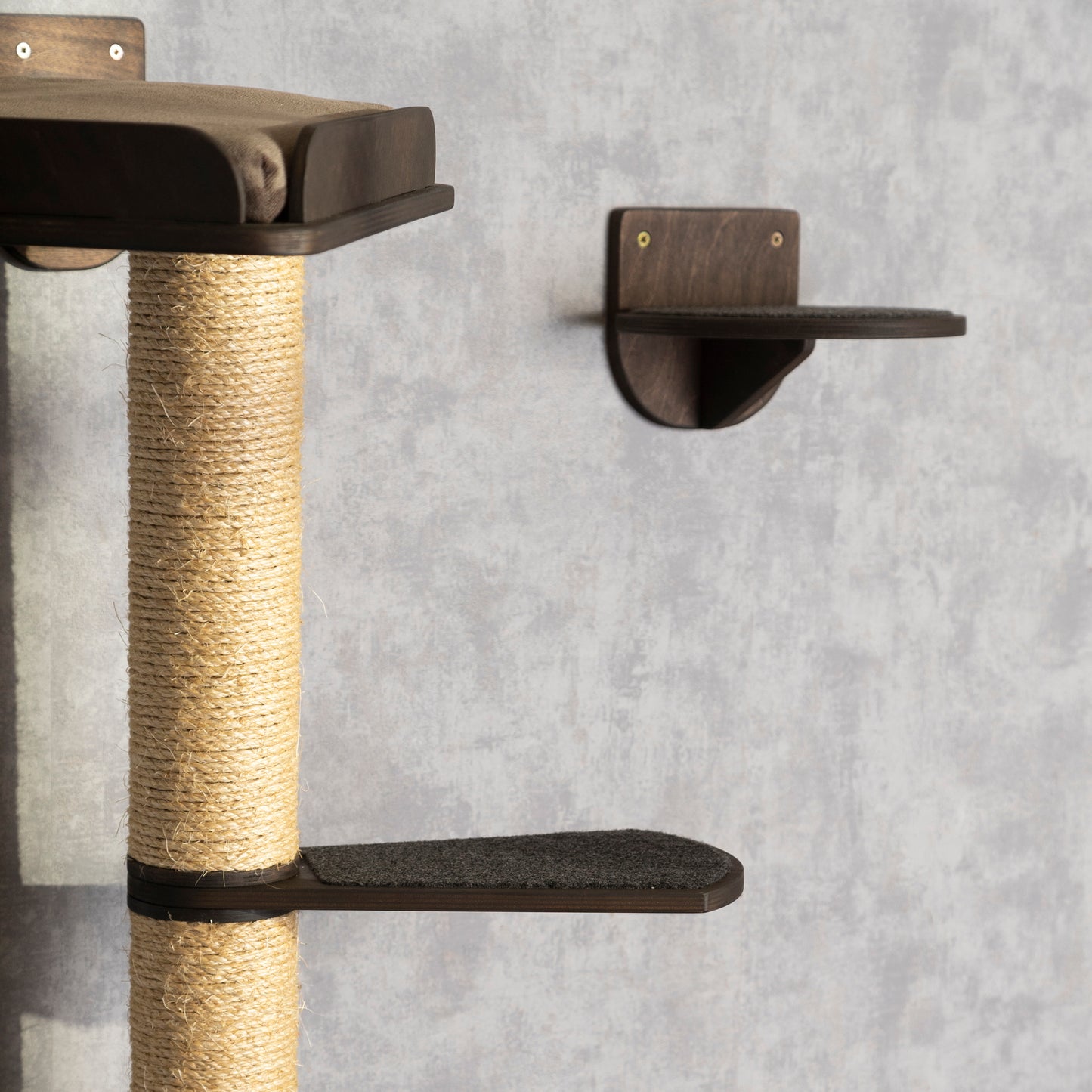 Deluxe Cat Tree Furniture: Multi-Level Shelves with Sisal Steps for Climbing Adventures