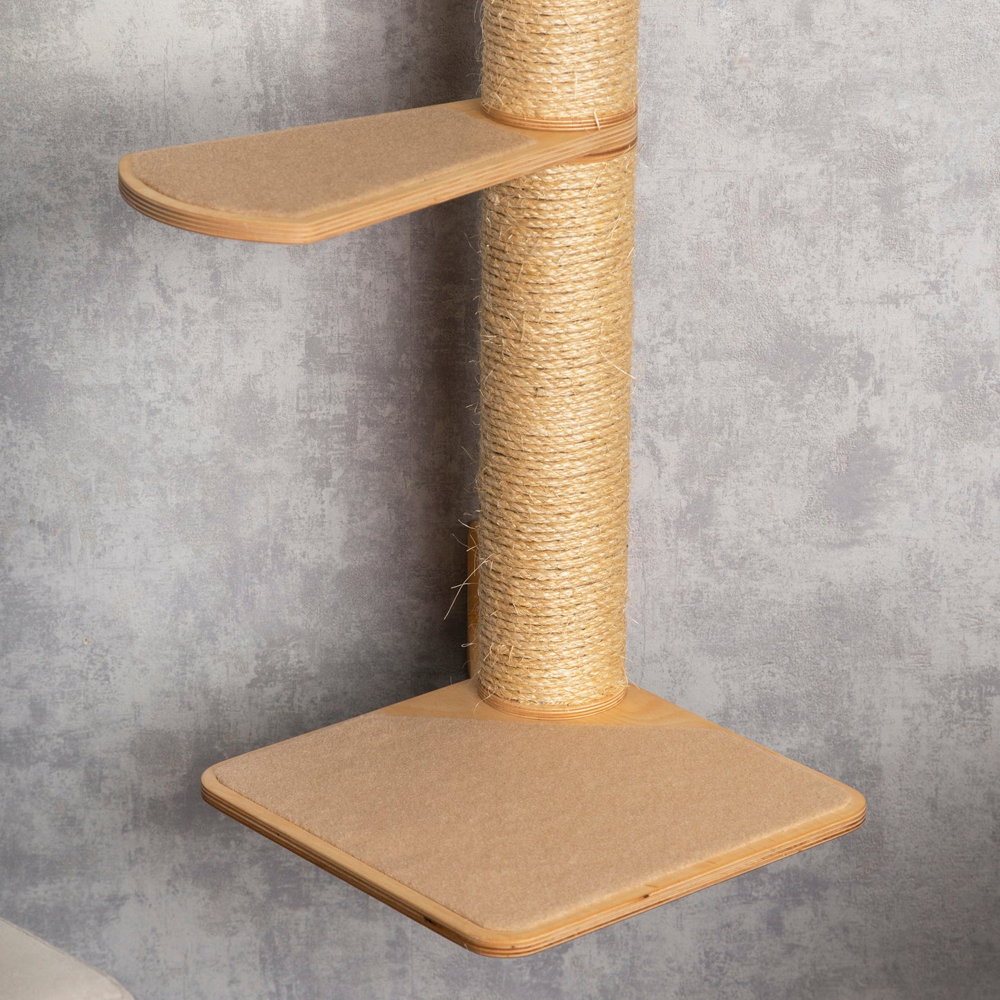 Space-Saving Cat Tree with Built-In Cat Shelves - Ideal for Busy Felines