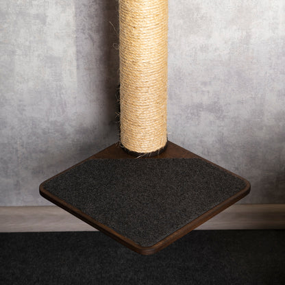 Scratching post with removable shelf for the perfect pet