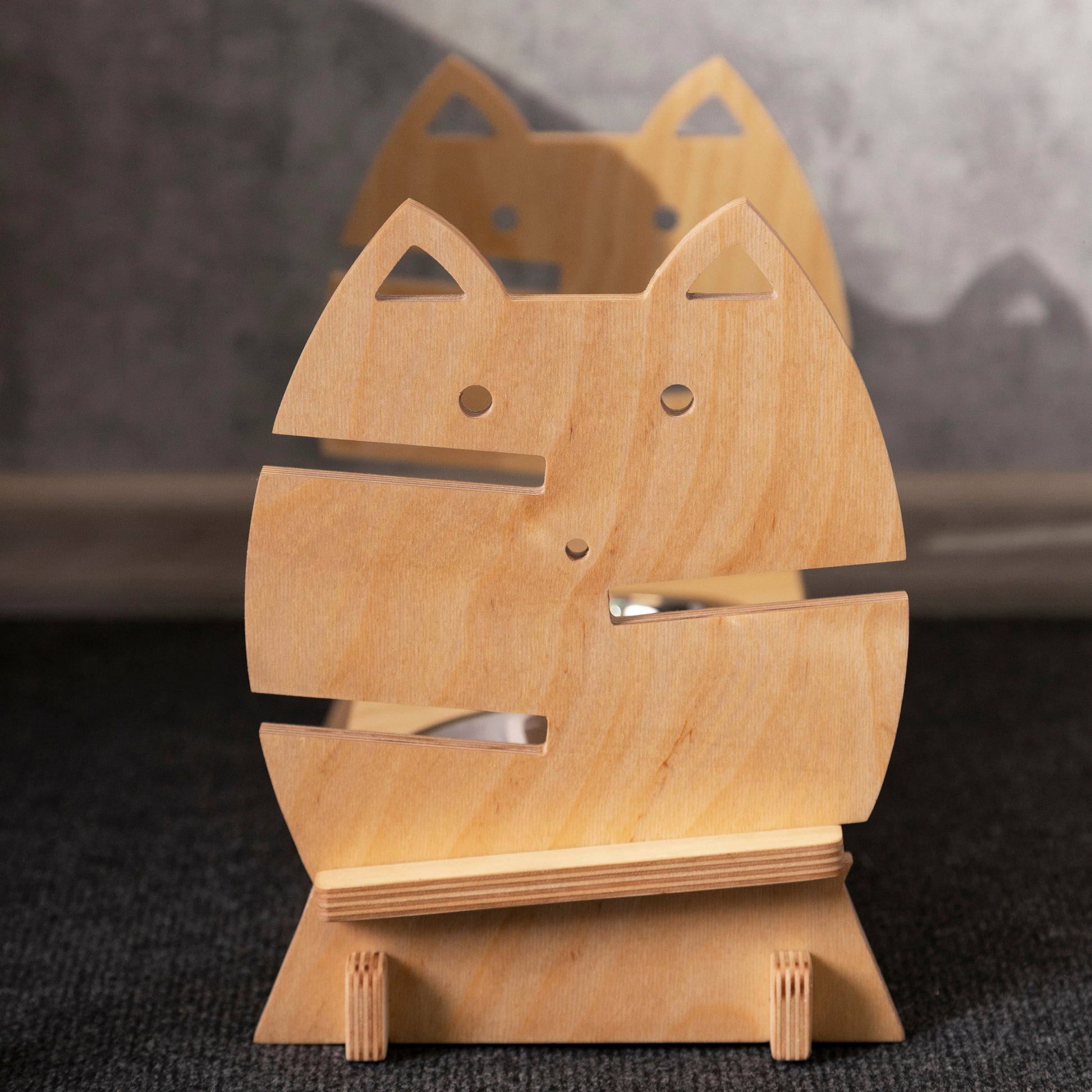 slow feeder cat bowl, color clear, side view